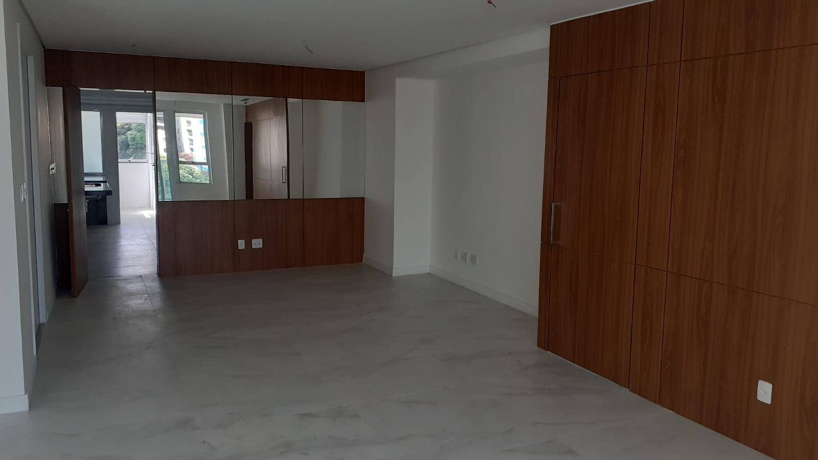 Apartamento à venda com 3 quartos - Foto 12